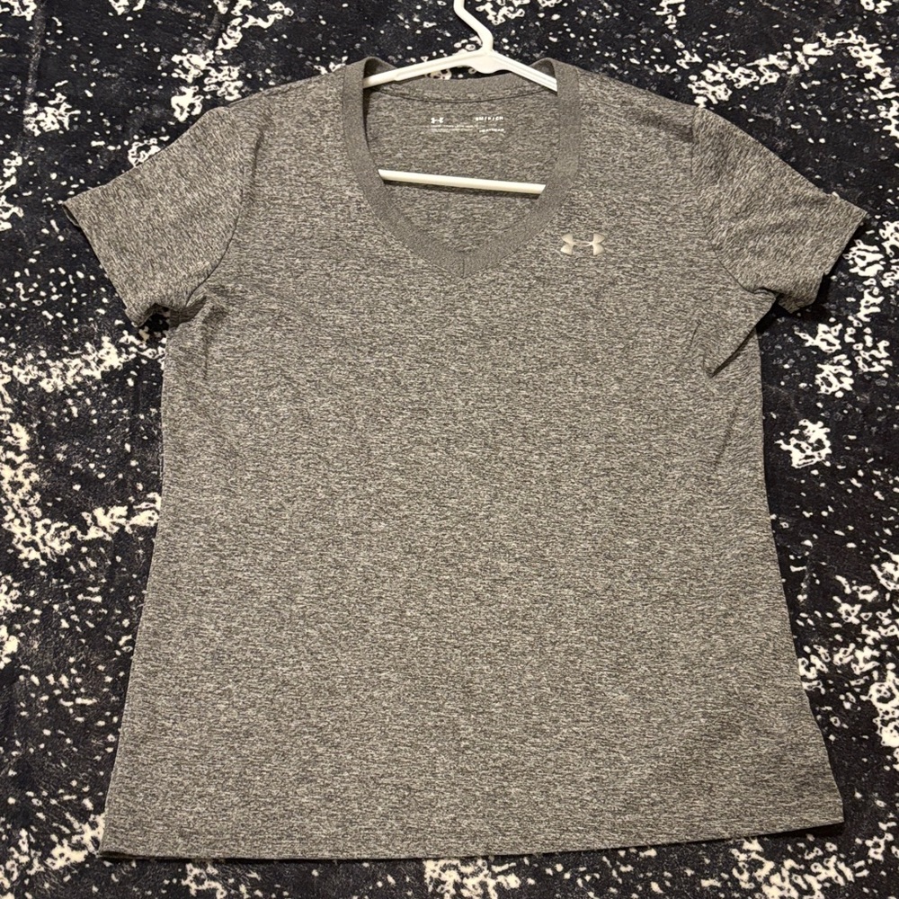 Under Armour Women's Heathered Gray V-Neck Tee
